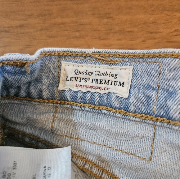 LEVI'S 501 S Skinny Women's 24x28 Distressed Light Wash Denim Button Jeans - Picture 9 of 15